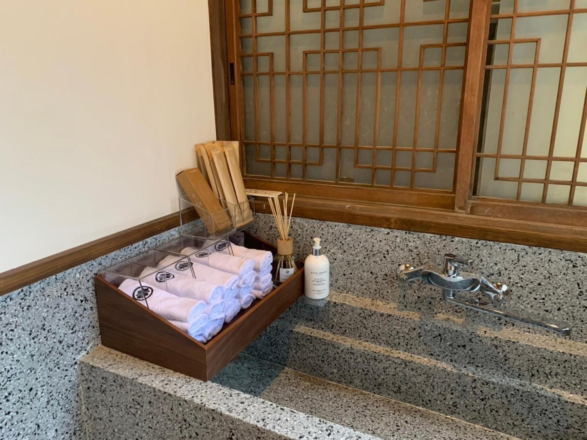 Shiseki Ryokan Kagetsu Taishoukan - Vacation Stay 48535V Takeo Exterior photo